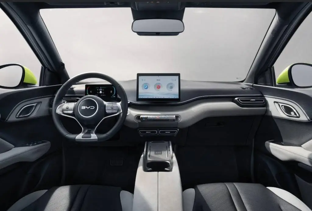 BYD DOLPHIN SURF Boost 43 kWh  / 65kW