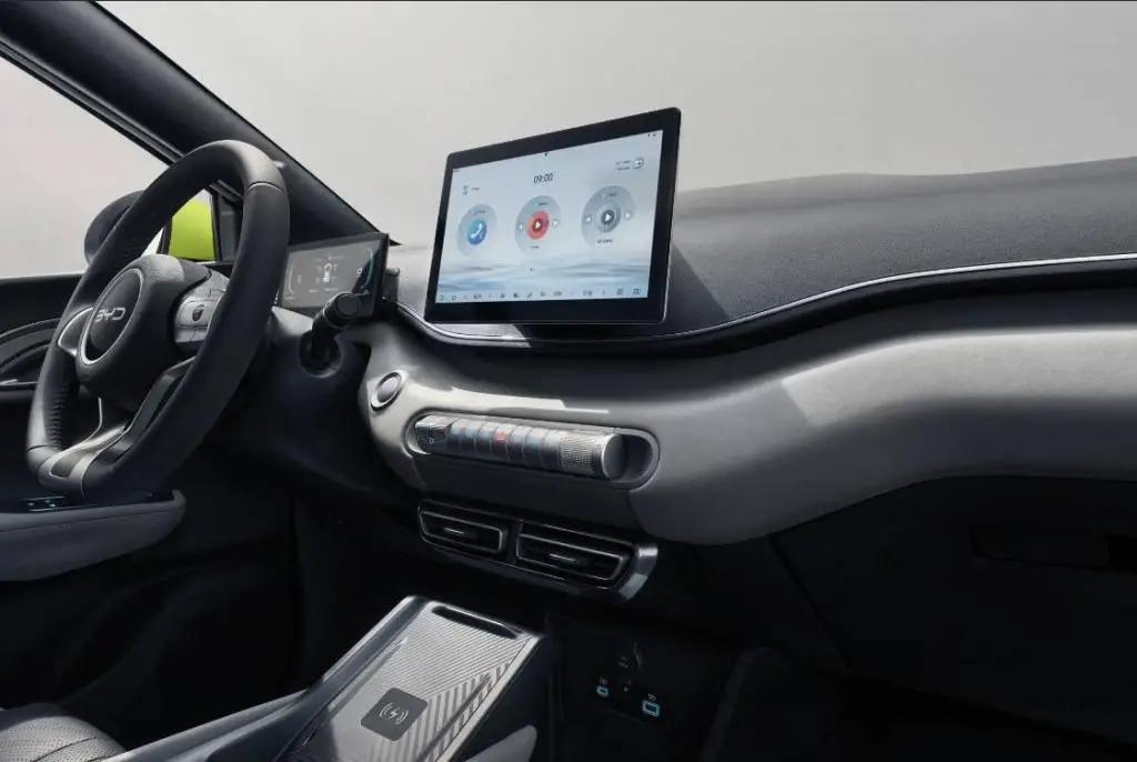 BYD DOLPHIN SURF Boost 43 kWh  / 65kW