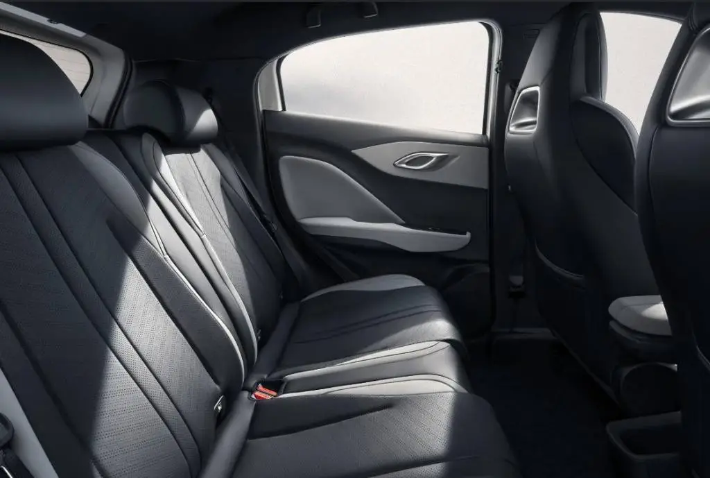 BYD DOLPHIN SURF Comfort 43 kWh  / 115kW