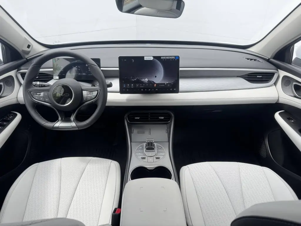 BYD SEAL 5 DM-i Design 1,5 / 156kW