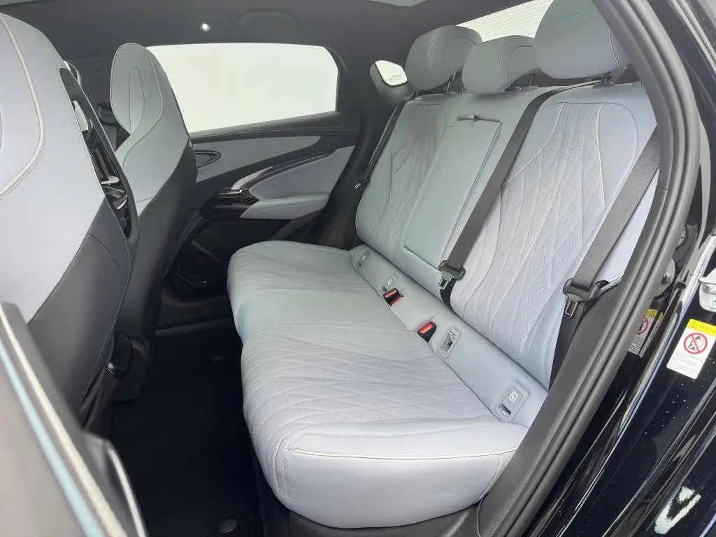BYD SEAL Excellence AWD 82 kWh  / 390kW