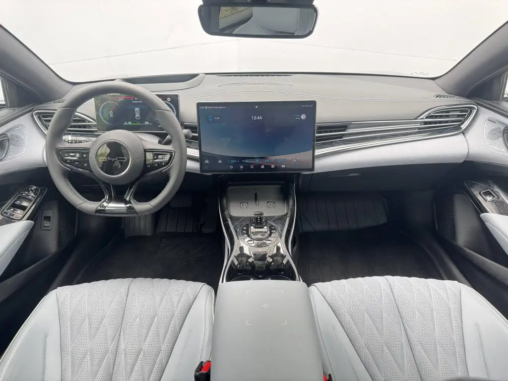 BYD SEAL Excellence AWD 82 kWh  / 390kW