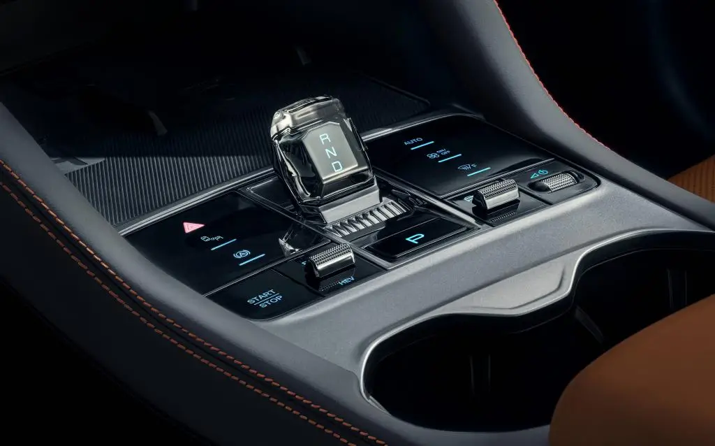 BYD SEAL U DM-i Boost 1,5 / 160kW