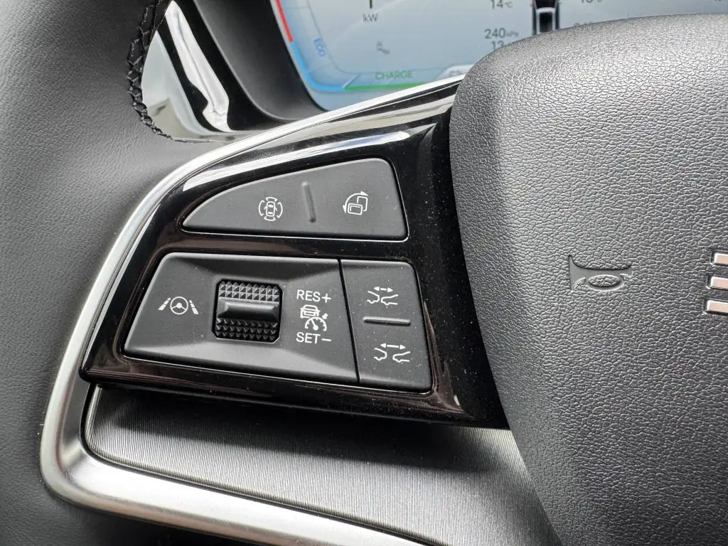BYD SEAL U DM-i Design AWD 1,5 / 238kW