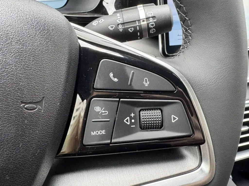BYD SEAL U DM-i Design AWD 1,5 / 238kW