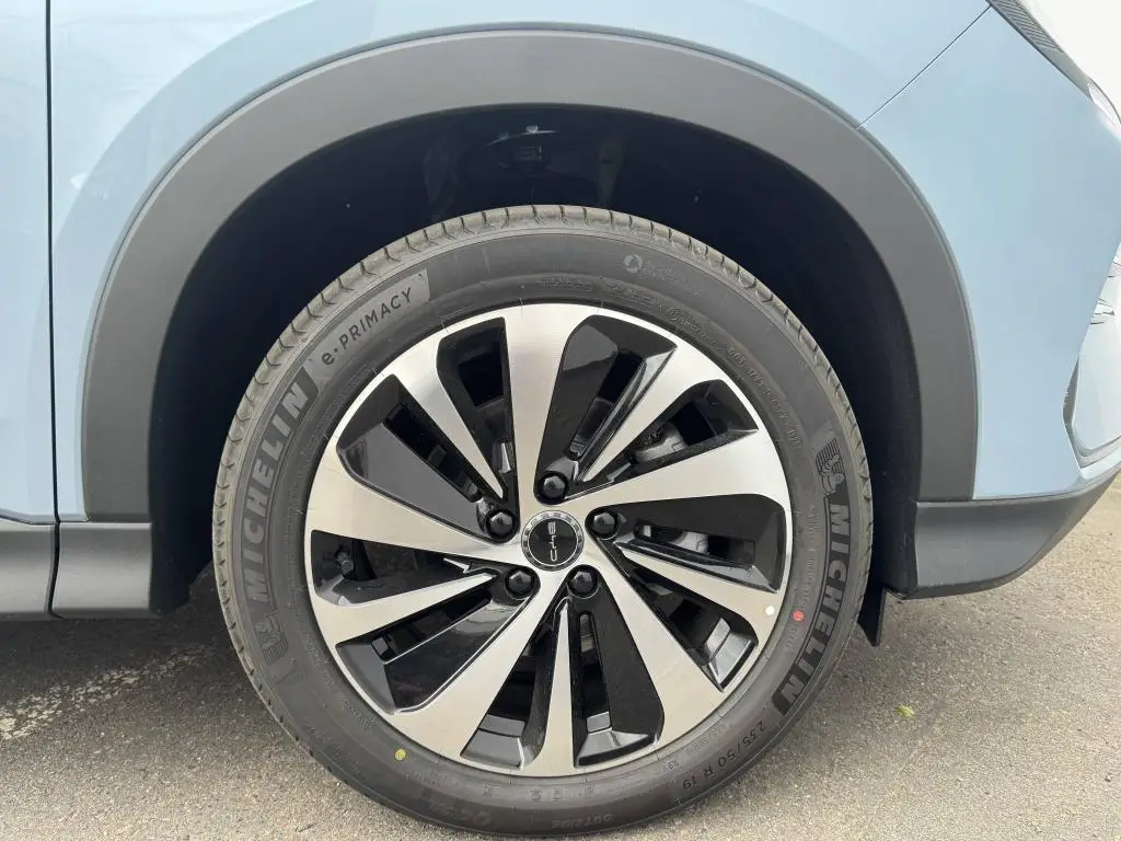 BYD SEAL U DM-i Design AWD 1,5 / 238kW