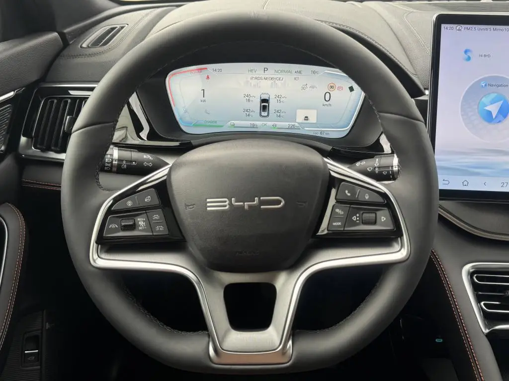 BYD SEAL U DM-i Design AWD 1,5 / 238kW