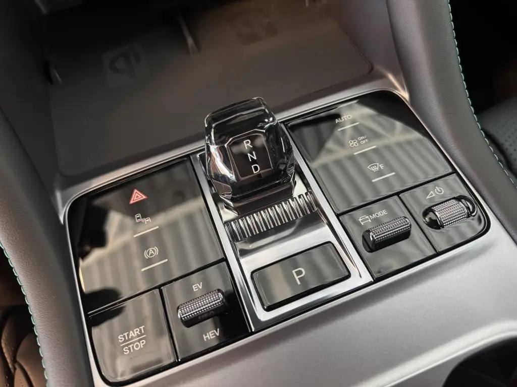 BYD SEAL U DM-i Design AWD 1,5 / 238kW