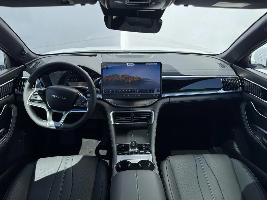 BYD SEAL U DM-i Design AWD 1,5 / 238kW