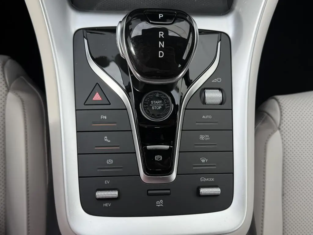 BYD SEALION 5 DM-i Design 1,5 / 156kW