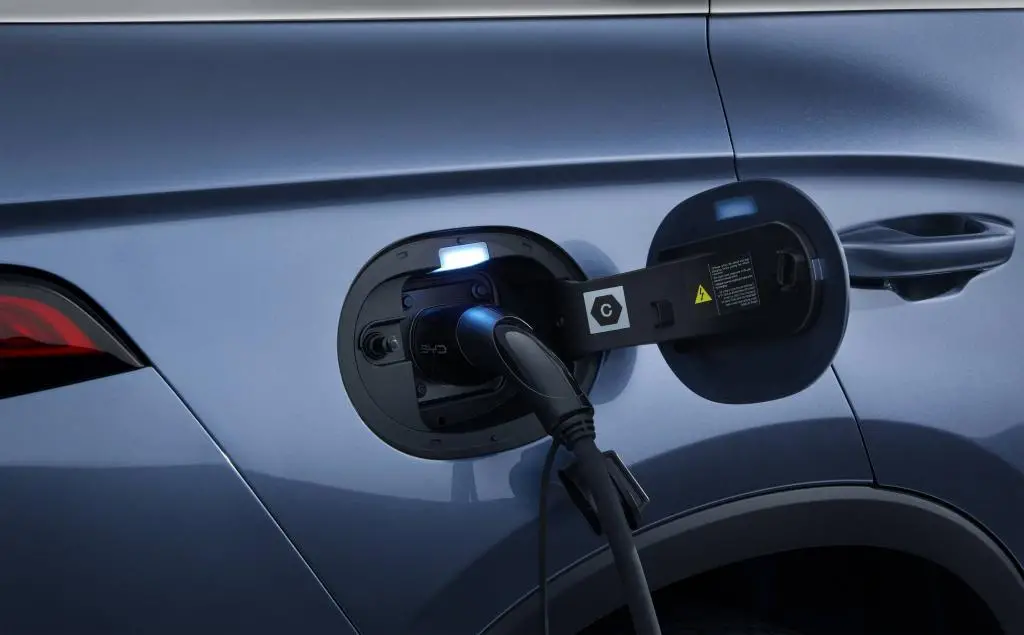 BYD SEALION 5 DM-i Design / 156kW