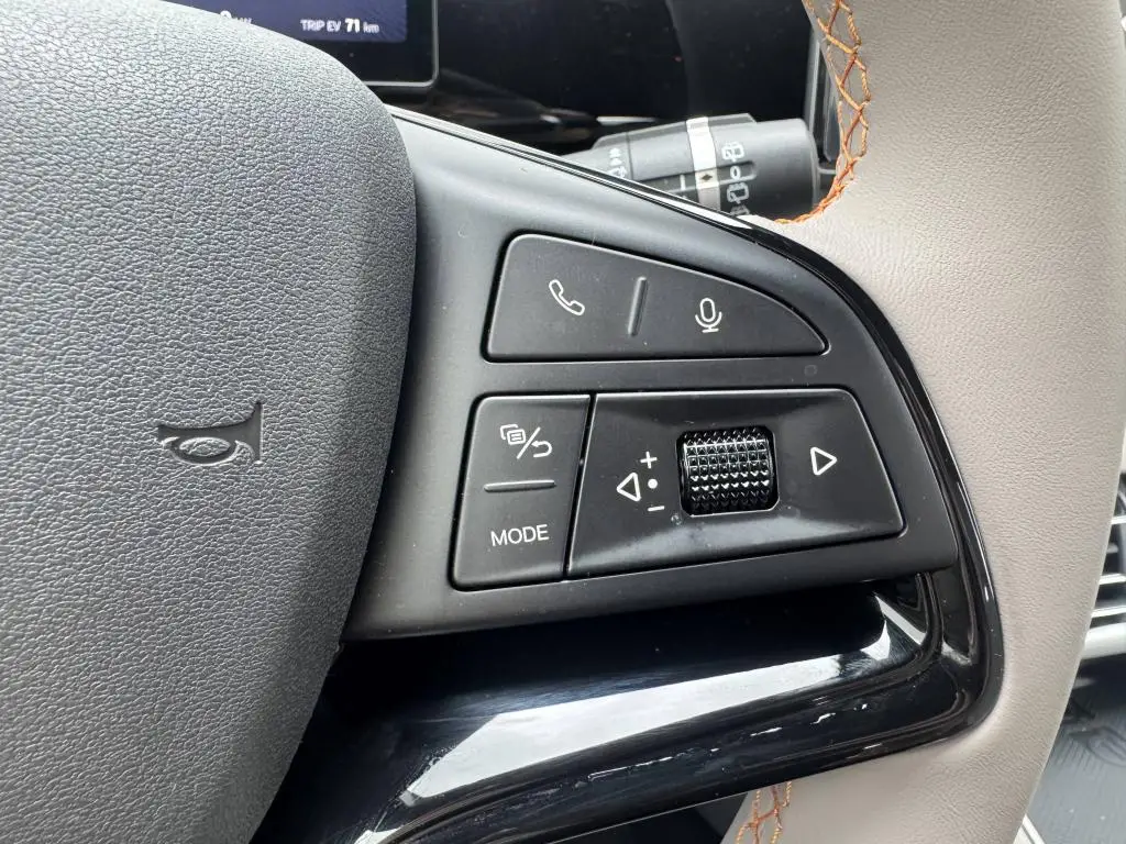 BYD SEALION 5 DM-i Design  / 156kW