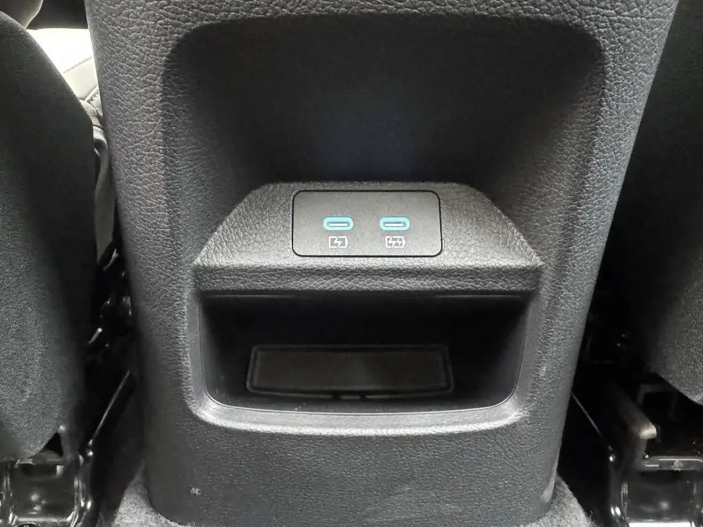BYD SEALION 5 DM-i Design  / 156kW