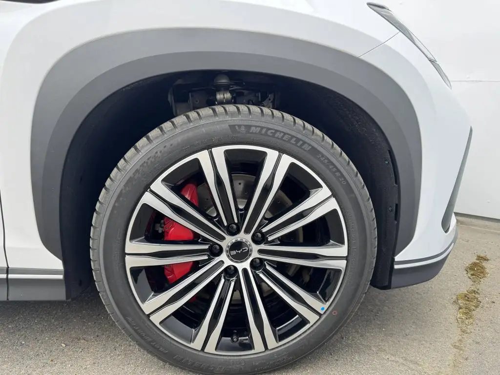 BYD SEALION 7 Design AWD 82 kWh  / 390kW