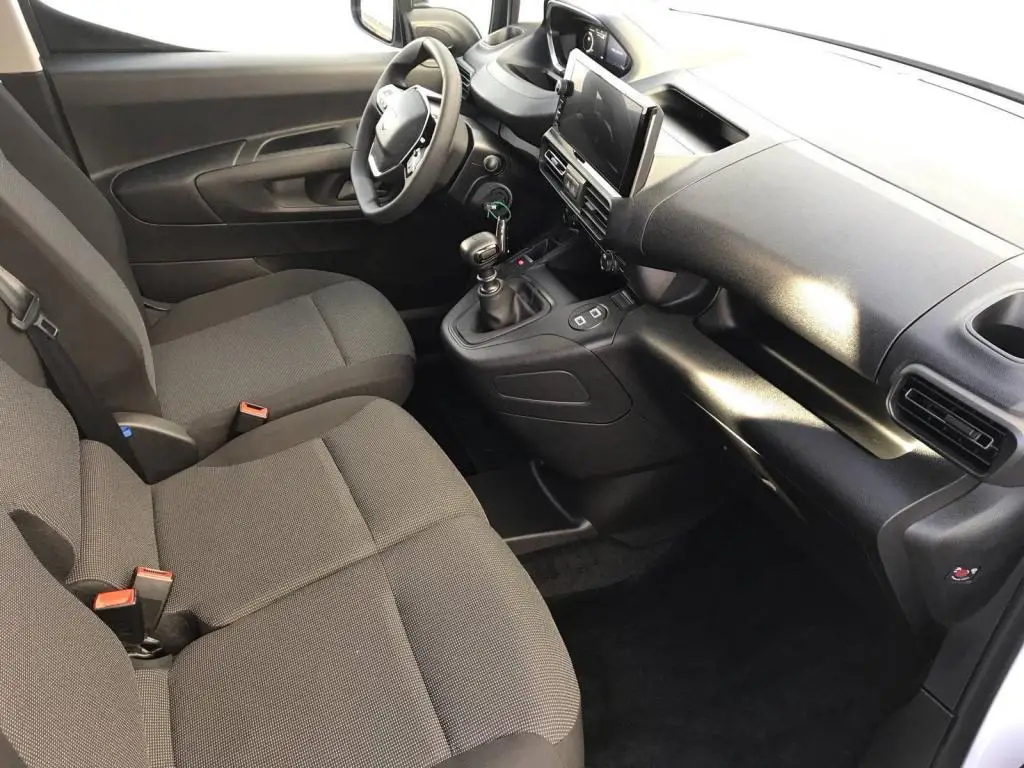 Peugeot Partner Furgon L1 650 1,5 BlueHDi S&S MAN6 / 75kW