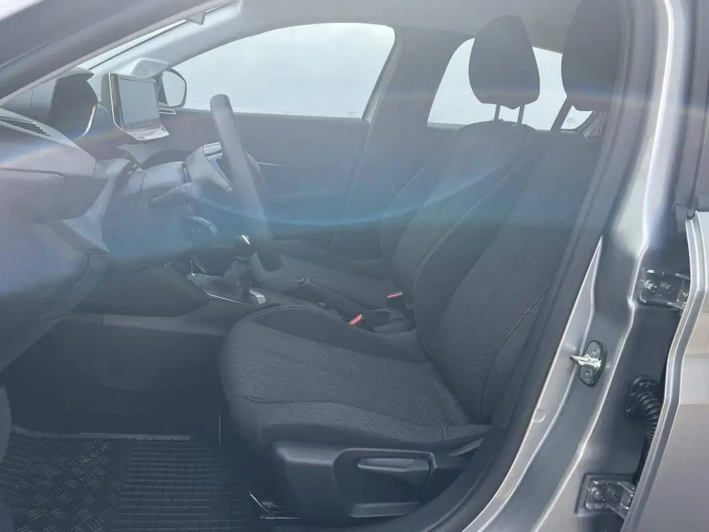Peugeot 208 STYLE S&S MAN6 1,2 PureTech / 74kW