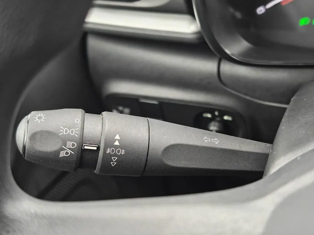 Citroën C3 S&S MAN FEEL PACK 1.2 PureTech / 60kW