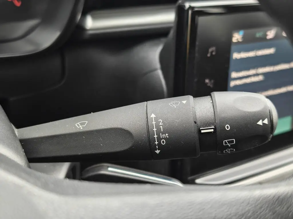 Citroën C3 S&S MAN FEEL PACK 1.2 PureTech / 60kW