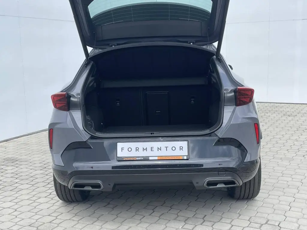 CUPRA Formentor DSG 4WD 2,0 TSI / 150kW