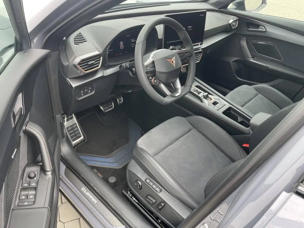 CUPRA Formentor DSG 4WD 2,0 TSI / 150kW