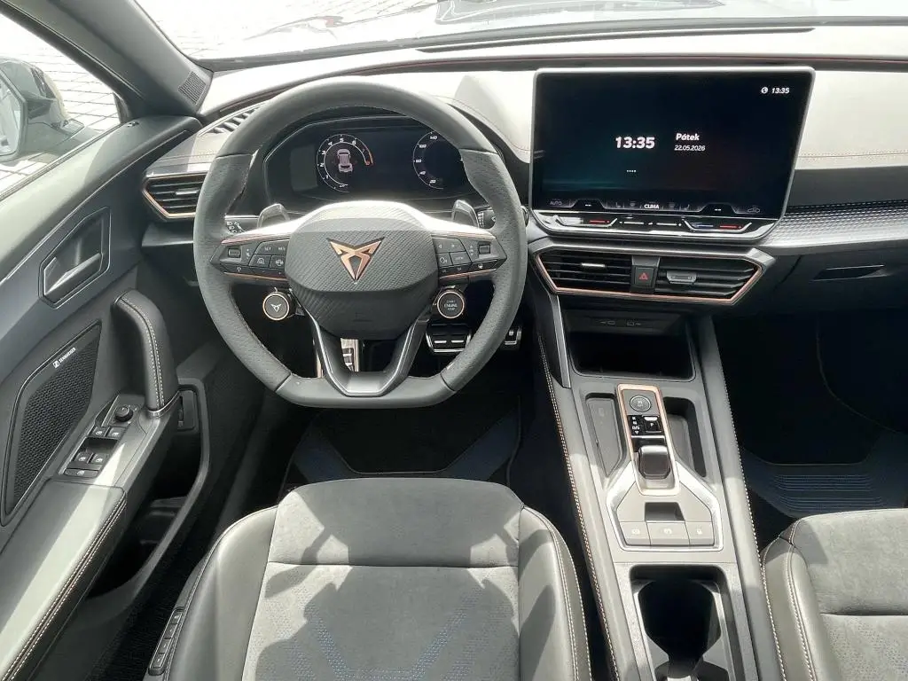 CUPRA Formentor DSG 4WD 2,0 TSI / 150kW