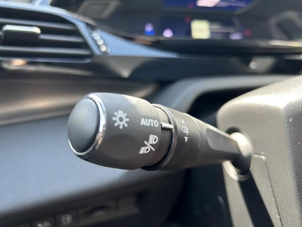Peugeot 408 GT 240 e-DCS7 1,6 PureTech / 177kW