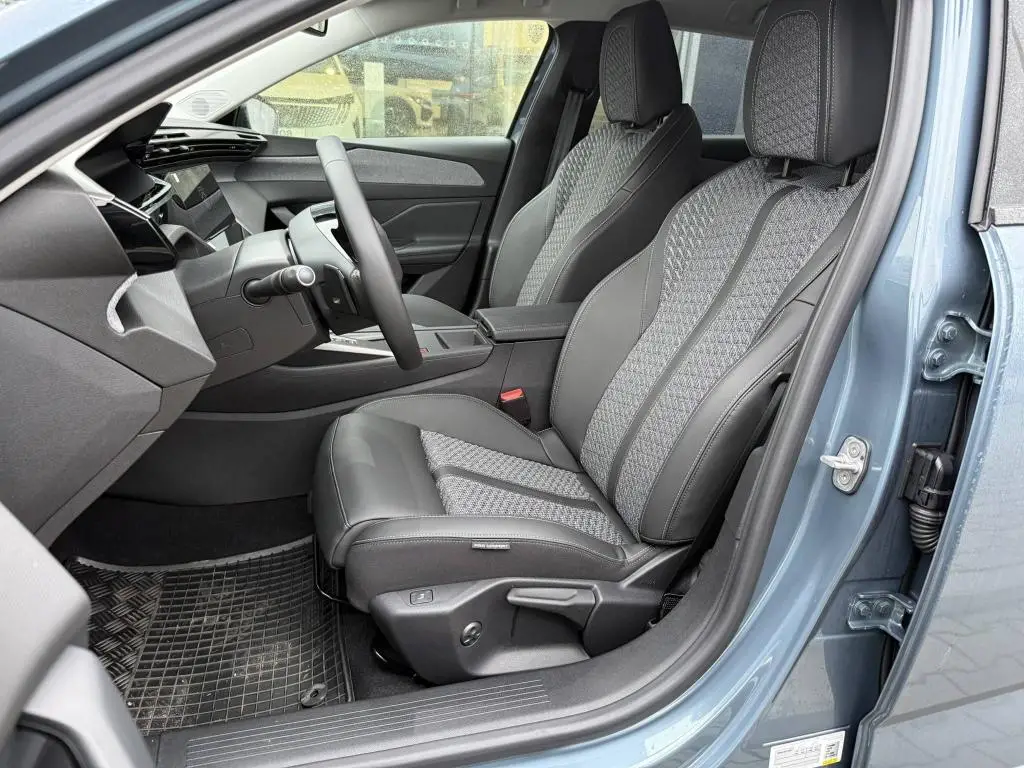 Peugeot 308 SW ALLURE Hybrid  e-DCS6 1.2 / 107kW