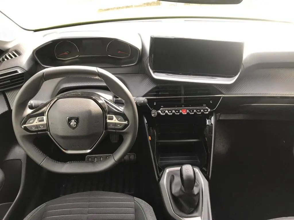Peugeot 208 STYLE S&S MAN6 1,2 PureTech / 74kW