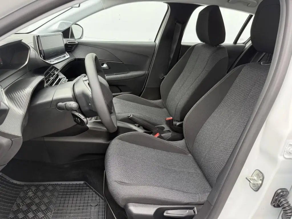 Peugeot 208 STYLE S&S MAN6 1,2 PureTech / 74kW