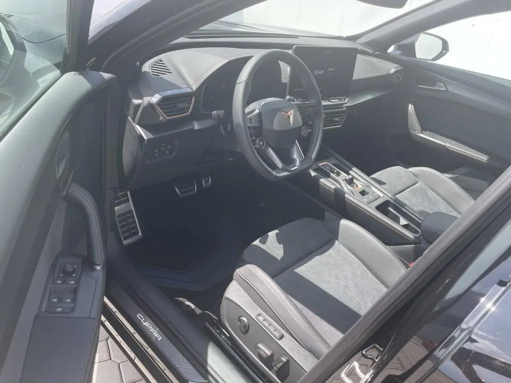 CUPRA Formentor DSG 4WD 2,0 TSI / 150kW