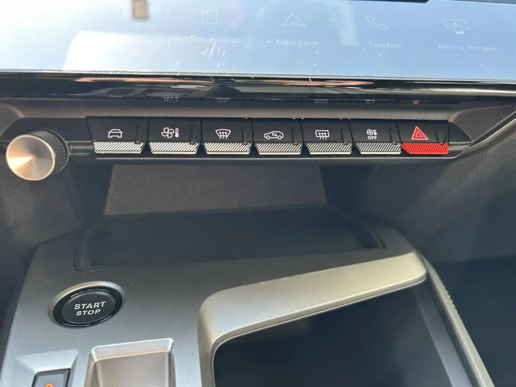 Peugeot 408 GT 240 e-DCS7 1,6 PureTech / 177kW