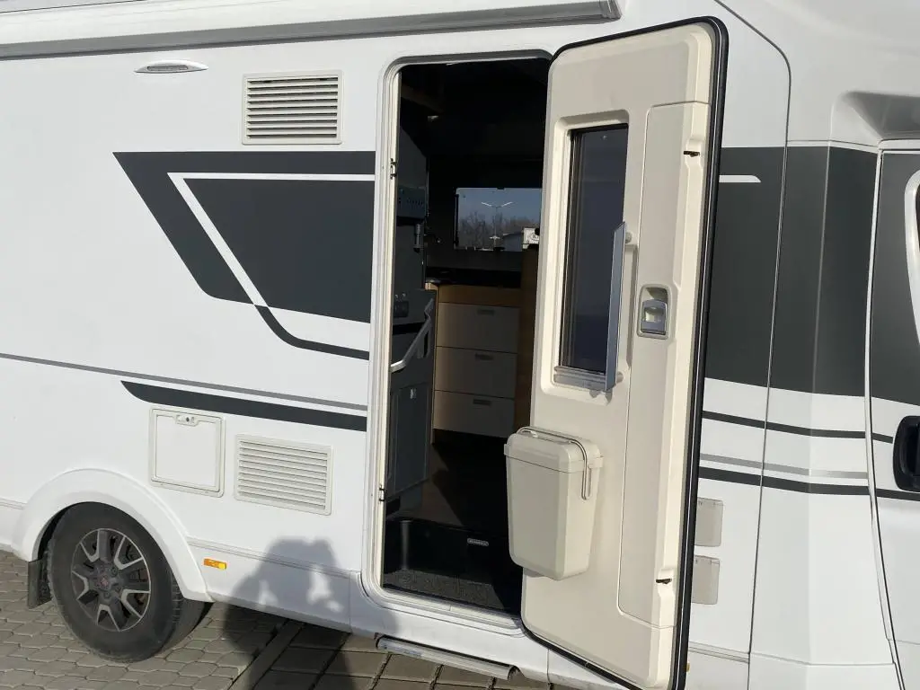 FIAT užitkové Adria Matrix Axess 670SL 2,2 / 118kW