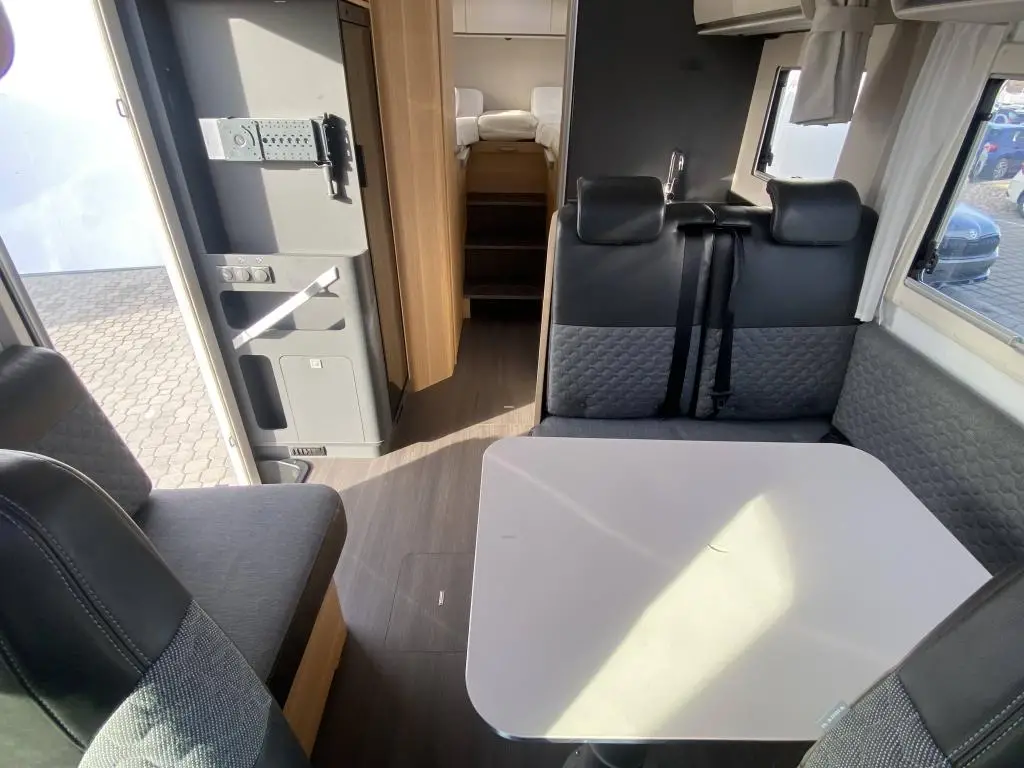 FIAT užitkové Adria Matrix Axess 670SL 2,2 / 118kW