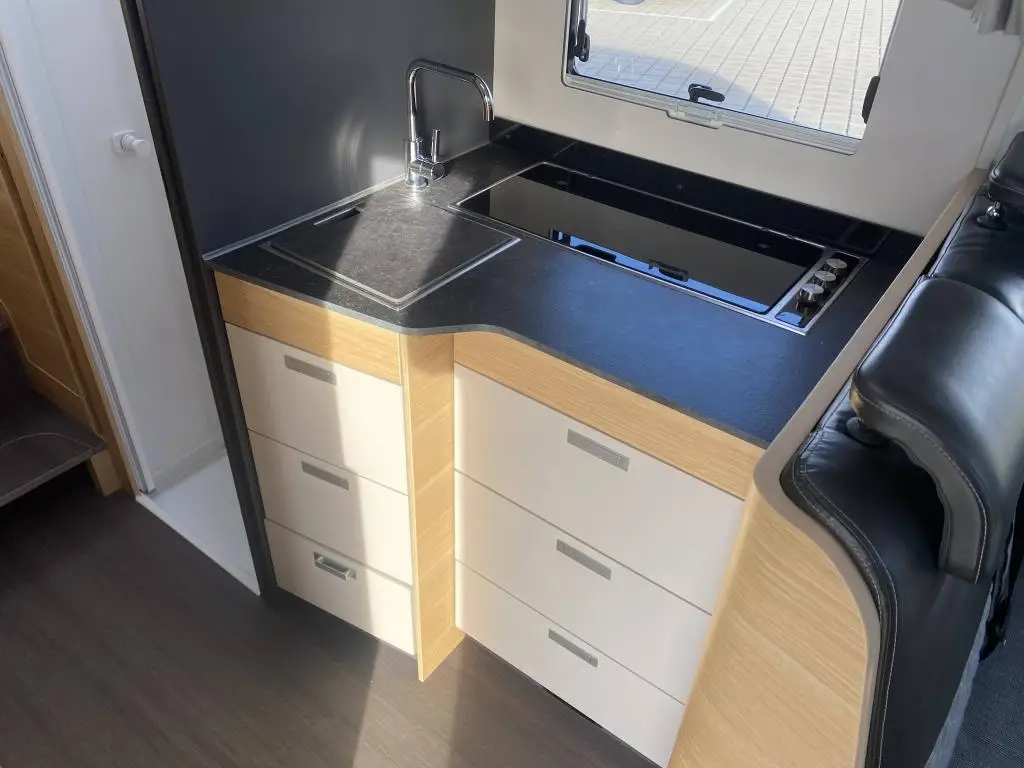 FIAT užitkové Adria Matrix Axess 670SL 2,2 / 118kW