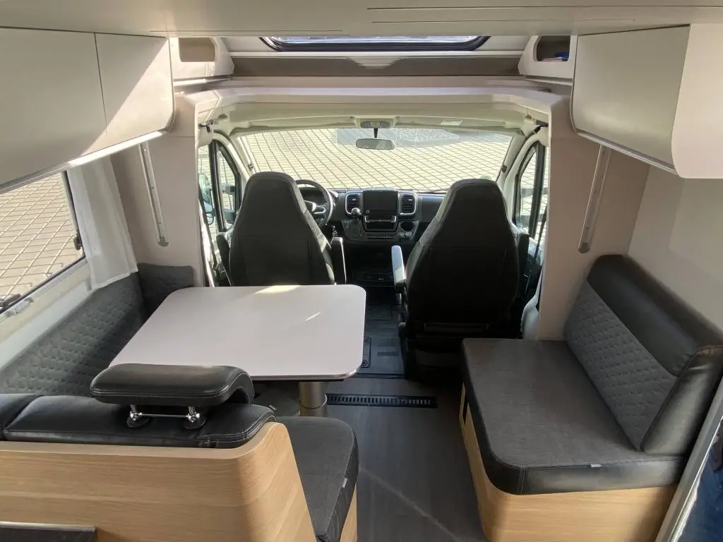 FIAT užitkové Adria Matrix Axess 670SL 9st AP 2,2 / 118kW