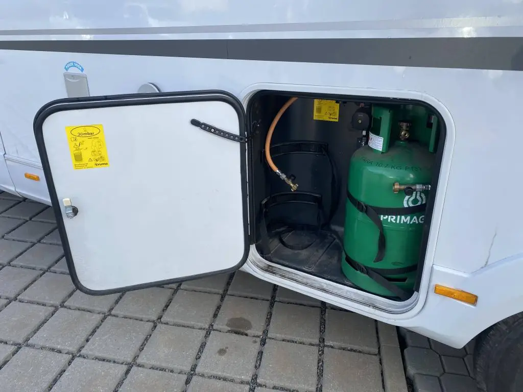 FIAT užitkové Adria Matrix Axess 670SL 9st AP 2,2 / 118kW