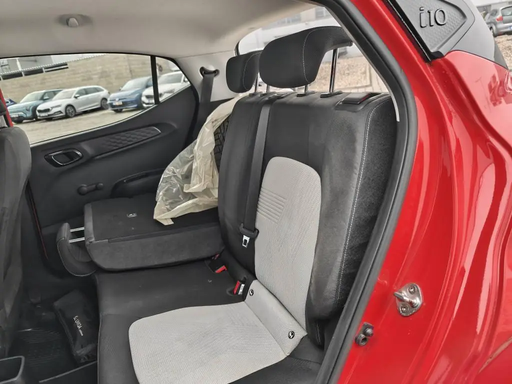 Hyundai i10 1.0  / 48kW