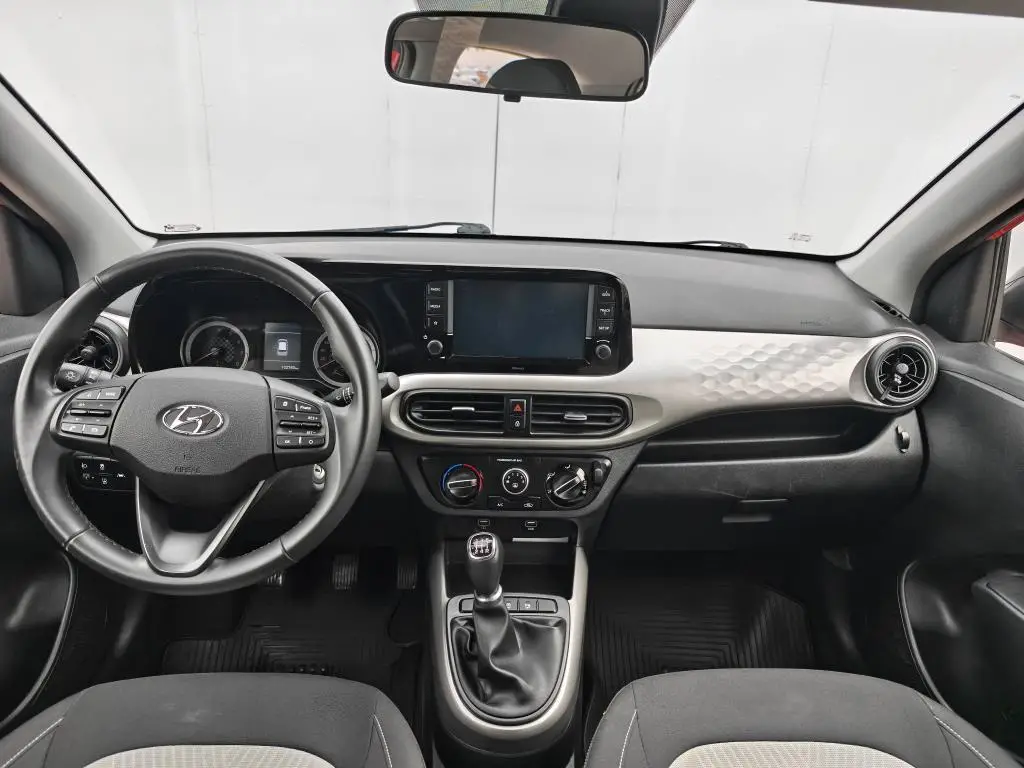 Hyundai i10 1.0  / 48kW