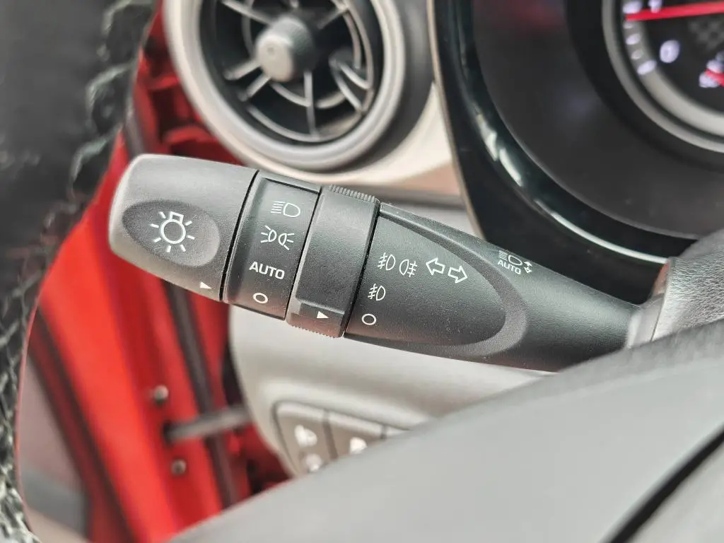 Hyundai i10 1.0  / 48kW