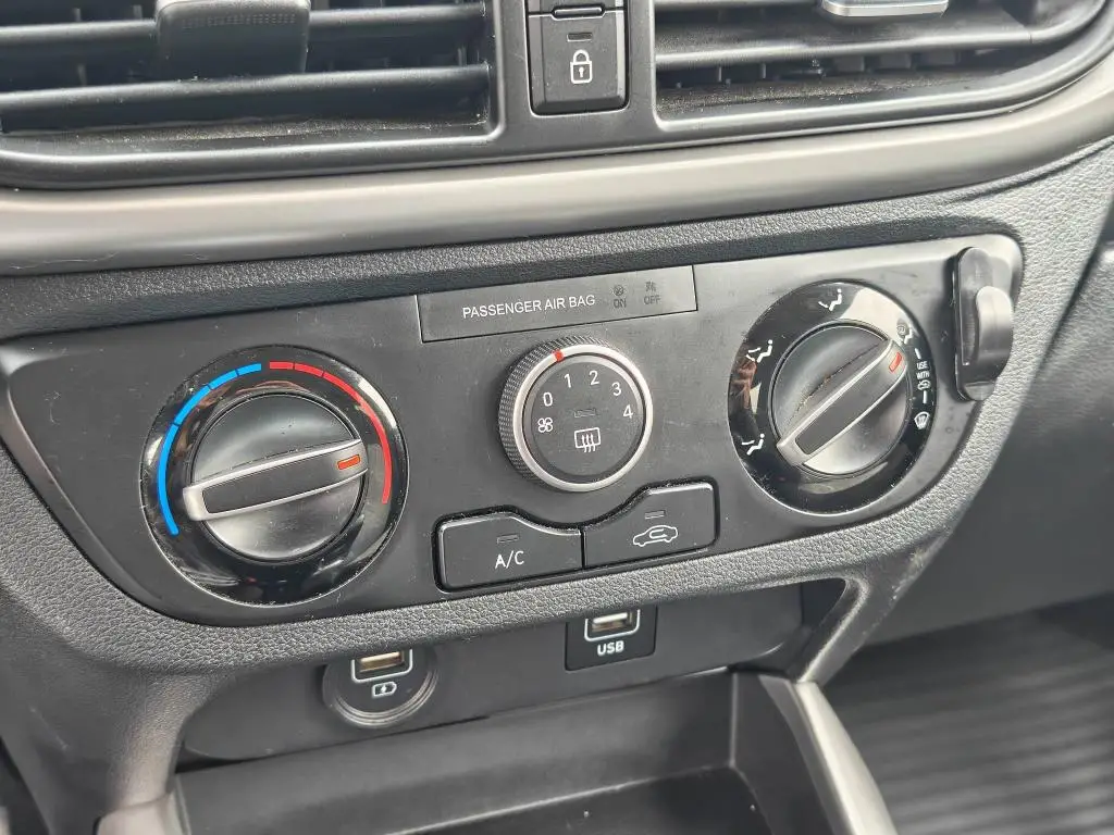 Hyundai i10 1.0  / 48kW