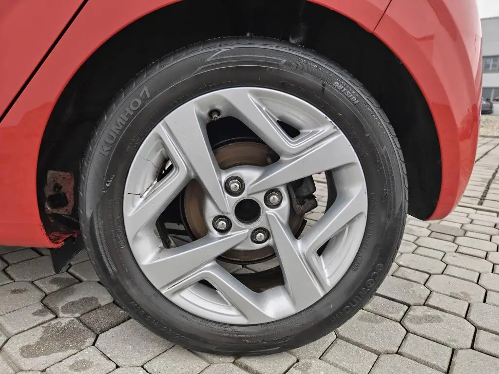 Hyundai i10 1.0  / 48kW