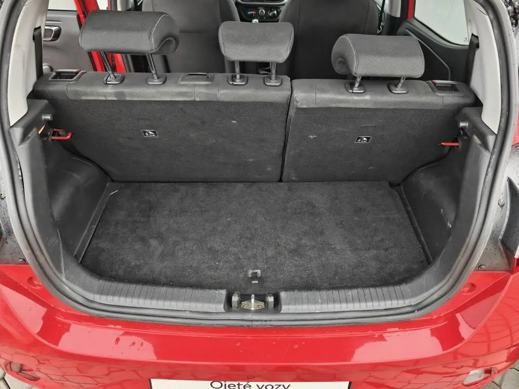 Hyundai i10 1.0  / 48kW