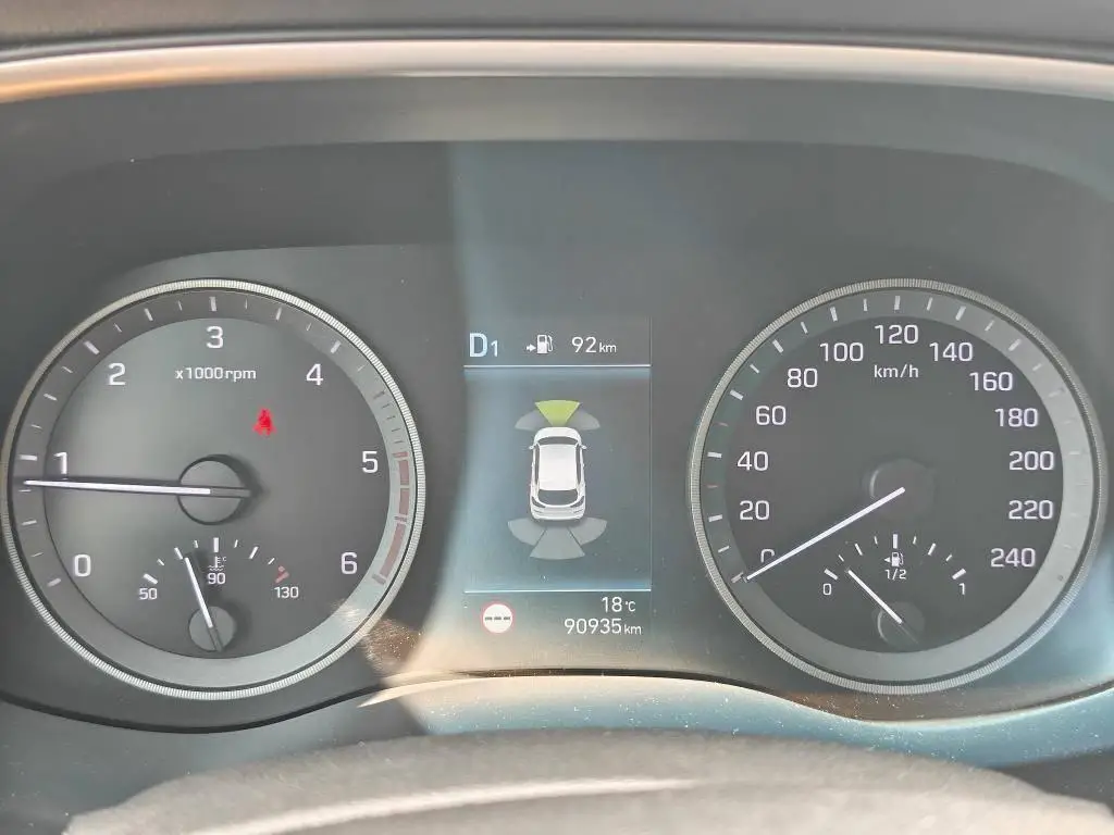 Hyundai Tucson Tucson 4. gen 1.6 CRDi E-VGT 100kW 4x2 D  / 100kW
