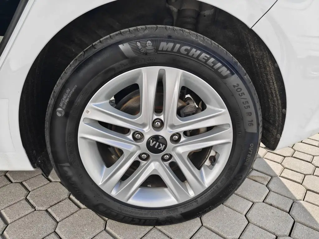 KIA Ceed 5HB ceed  / 103kW