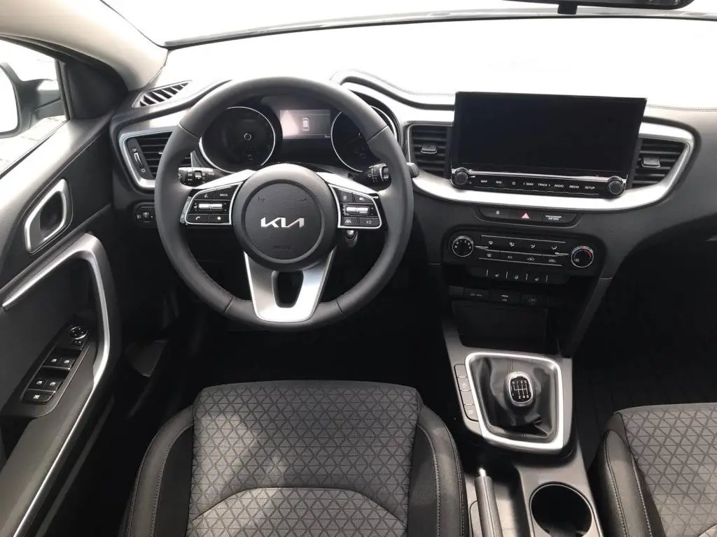 KIA Ceed SW CD SPIN 1,5 T-GDi / 103kW