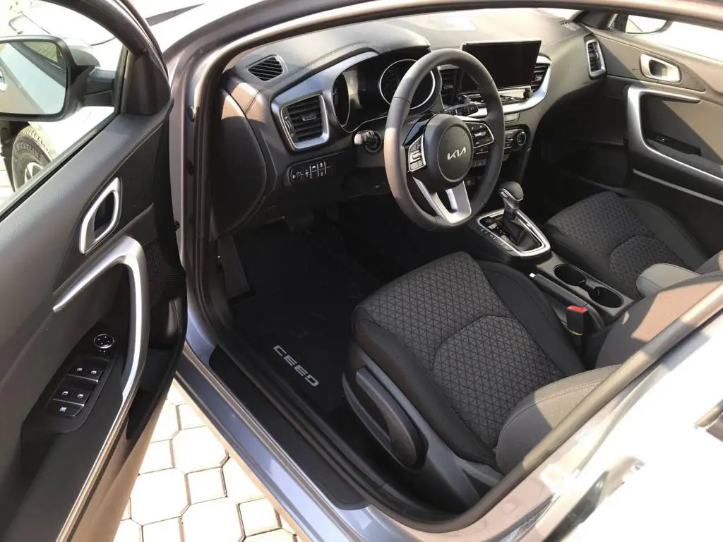 KIA Ceed SW CD SPIN 7DCT 1,5 T-GDi / 103kW