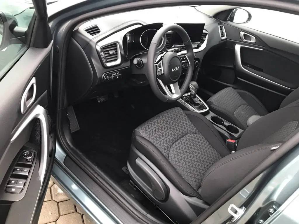 KIA Ceed SW CD SPIN 7DCT 1,5 T-GDi / 103kW