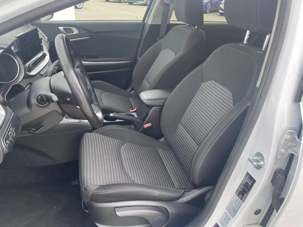 KIA Ceed SW CD TOP 1,5 T-GDi / 118kW