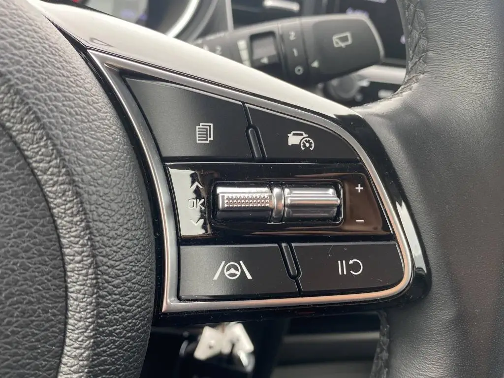 KIA Ceed SW CD TOP 1,5 T-GDi / 118kW