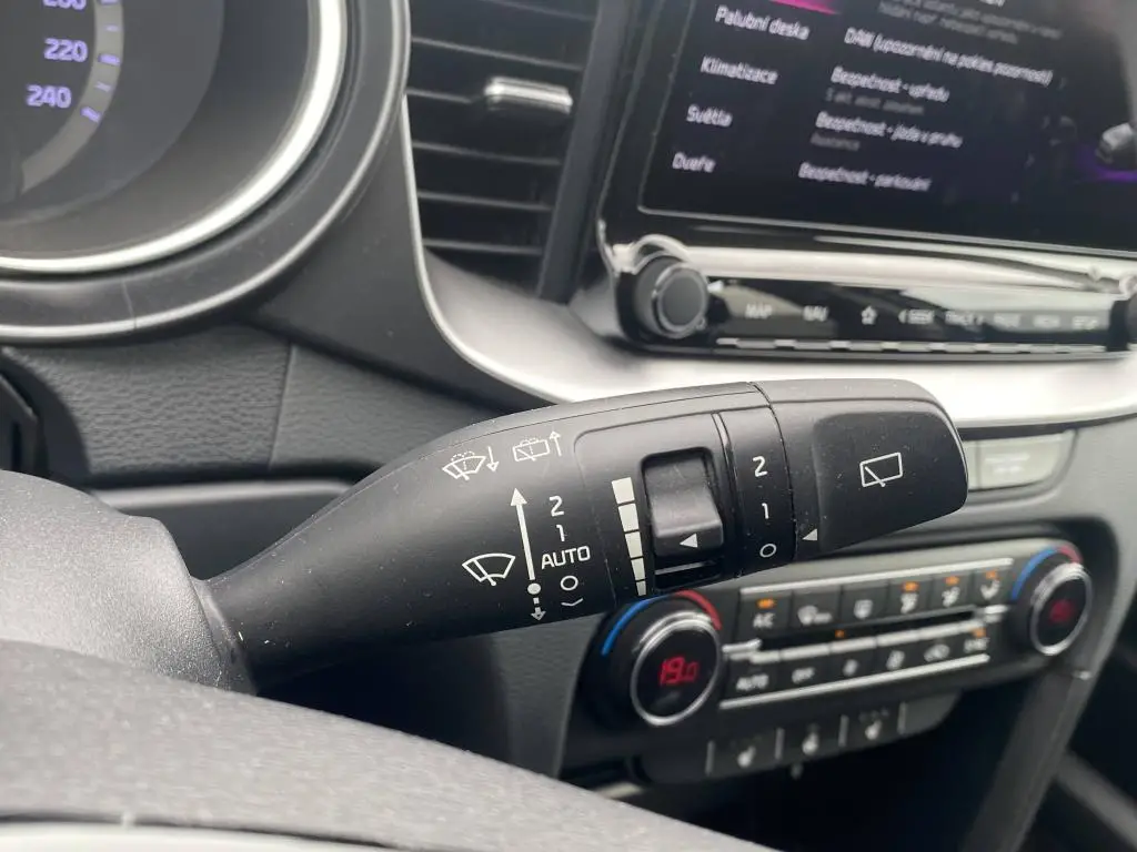 KIA Ceed SW CD TOP 1,5 T-GDi / 118kW